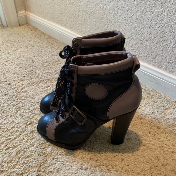 Marc by Marc Jacobs high heel lace up high top leather SOCCER booties, 39 1/2 - Picture 4 of 8